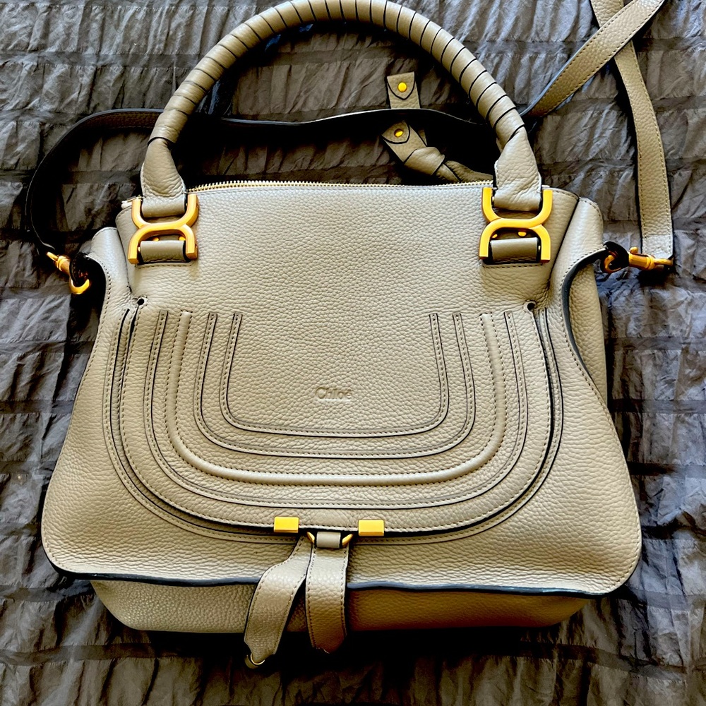 MARCIE DOUBLE CARRY BAG
Cashmere Grey